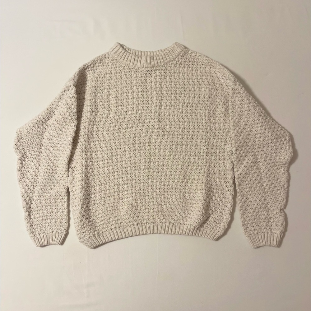 Universal Thread Cream Crew Neck Sweater
